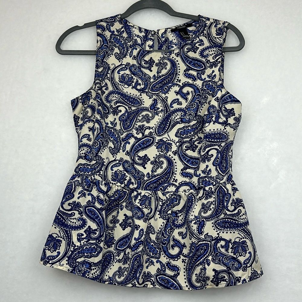 Blue & white paisley peplum top w/ button back Sz Small